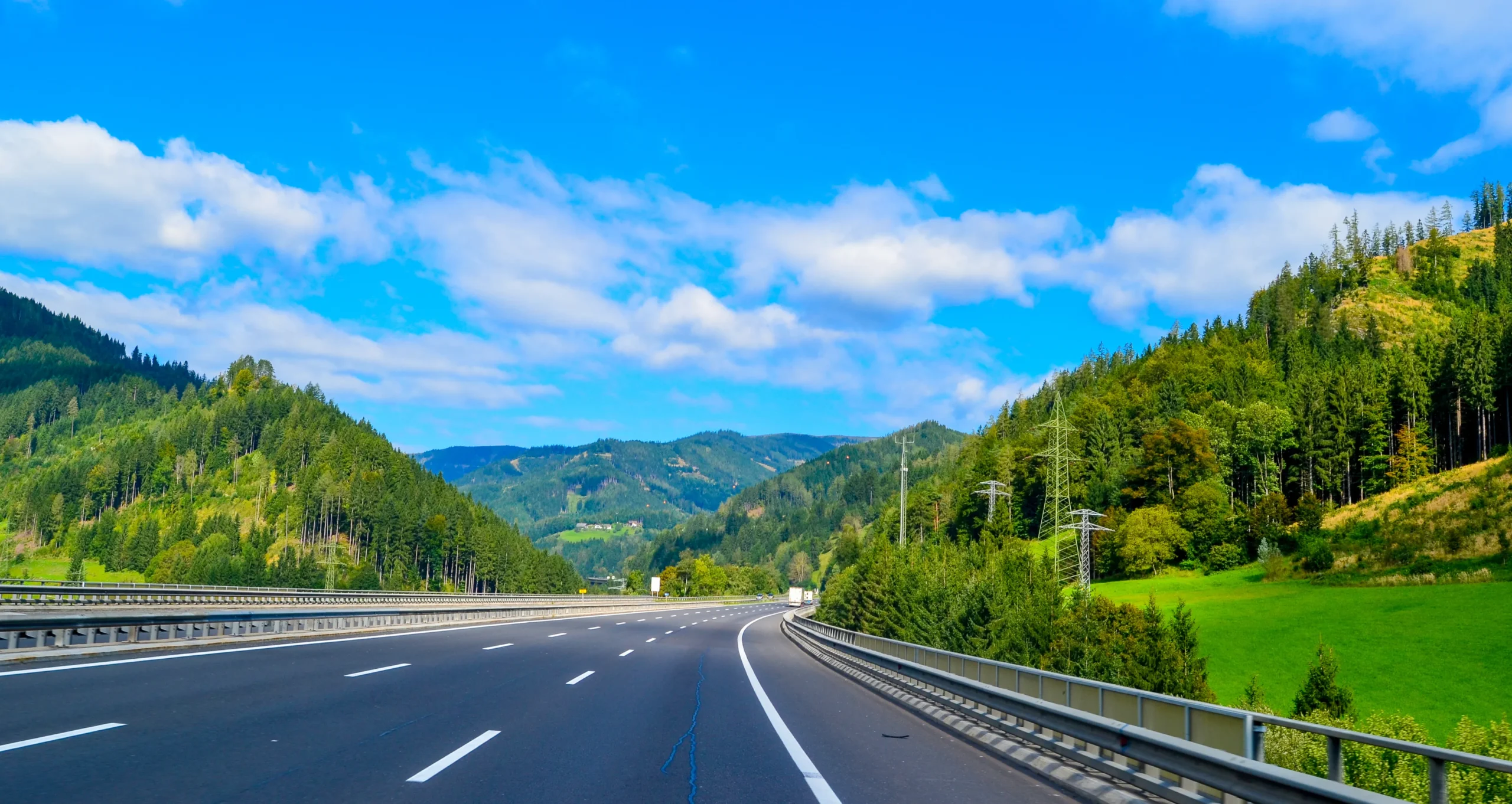 高速道路の景色