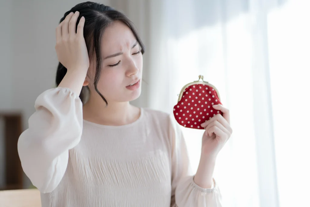 値上げに苦しむ主婦